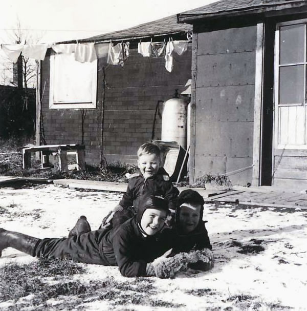 playing-outside-in-winter-1.jpg